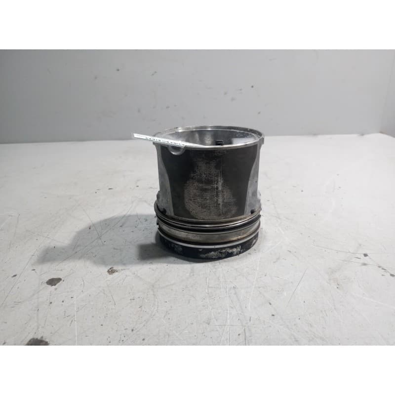 Recambio de piston para renault midlum referencia OEM IAM 7485126579 4