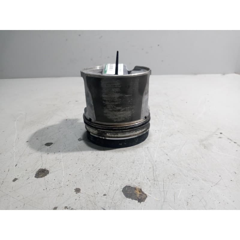 Recambio de piston para renault midlum referencia OEM IAM 7485126579 6