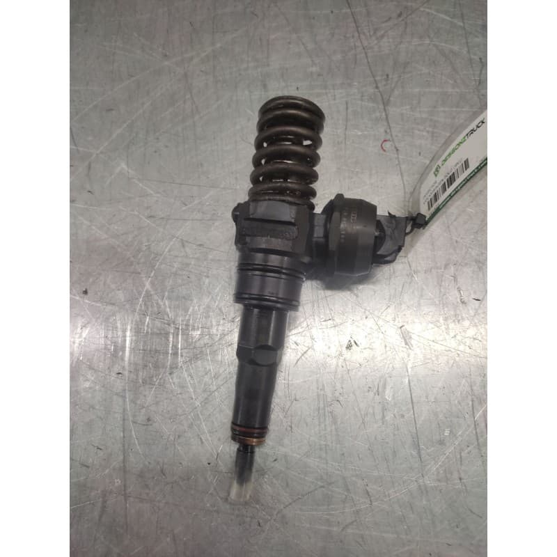 Recambio de inyector para volkswagen polo (9n1) gt referencia OEM IAM 045130073T  2 PINS - Gris
