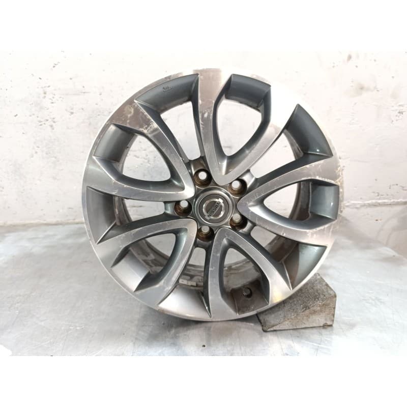 Recambio de llanta para nissan pulsar hatchback (c13) 1.5 dci referencia OEM IAM - Plata