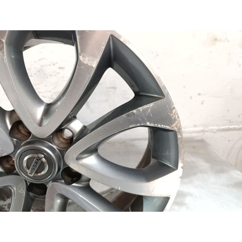 Recambio de llanta para nissan pulsar hatchback (c13) 1.5 dci referencia OEM IAM - Plata 6