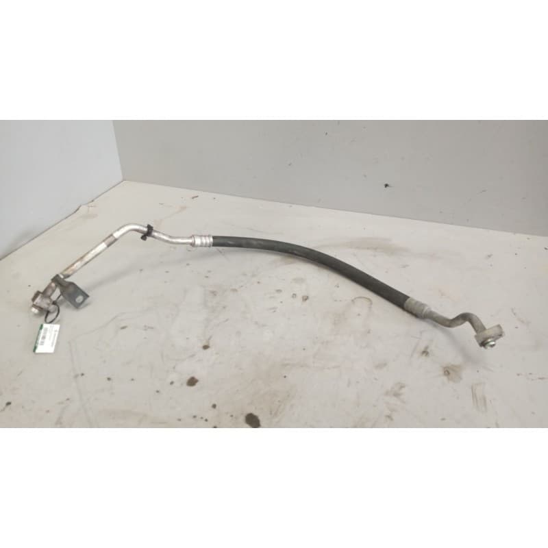 Recambio de tubos aire acondicionado para iveco sunrise referencia OEM IAM 5801595267 - Blanco