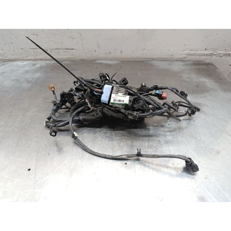 Recambio de cableado motor para infiniti q30 1.5 d referencia OEM IAM 110678071r - Gris