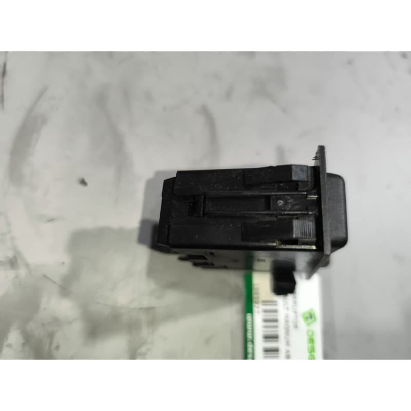 Recambio de interruptor para renault magnum ab diesel referencia OEM IAM 5010379342 - Blanco 4