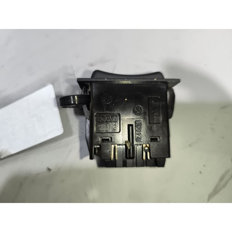 Recambio de interruptor para renault magnum ab diesel referencia OEM IAM 5010379342 - Blanco 6