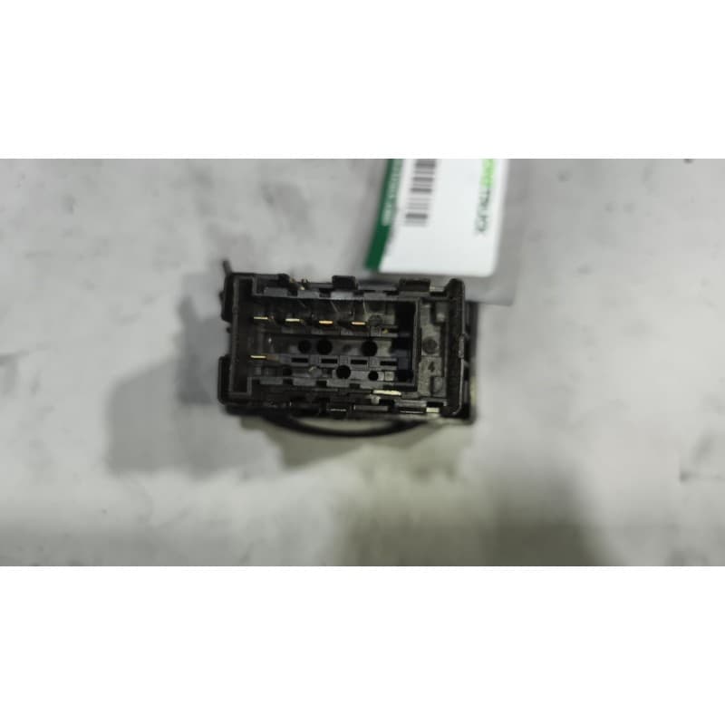 Recambio de interruptor para renault magnum ab diesel referencia OEM IAM 5010589016 - Blanco 2