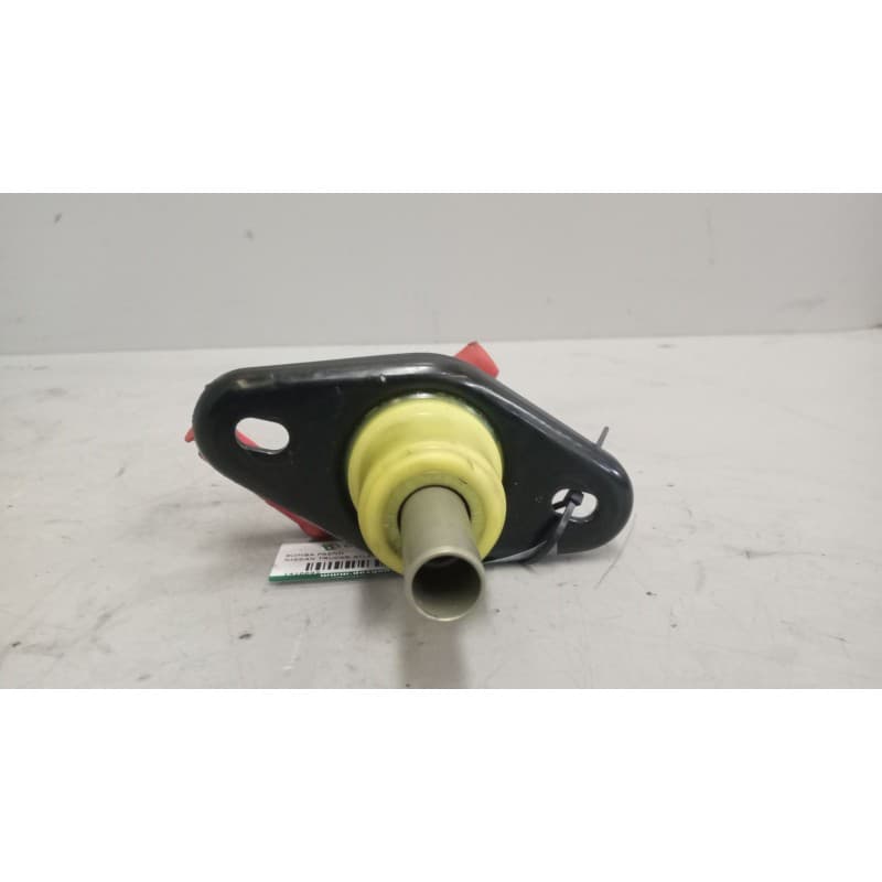 Recambio de bomba freno para nissan trucks atleon 120 referencia OEM IAM - Blanco 2