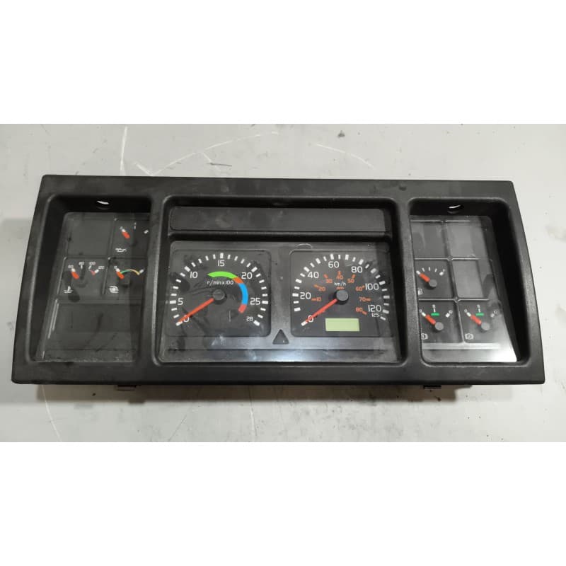 Recambio de cuadro instrumentos para volvo b12b referencia OEM IAM 70329200
