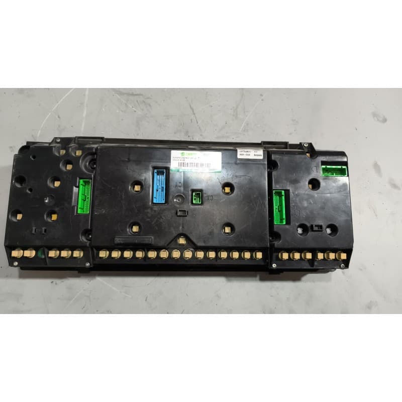 Recambio de cuadro instrumentos para volvo b12b referencia OEM IAM 70329200 2