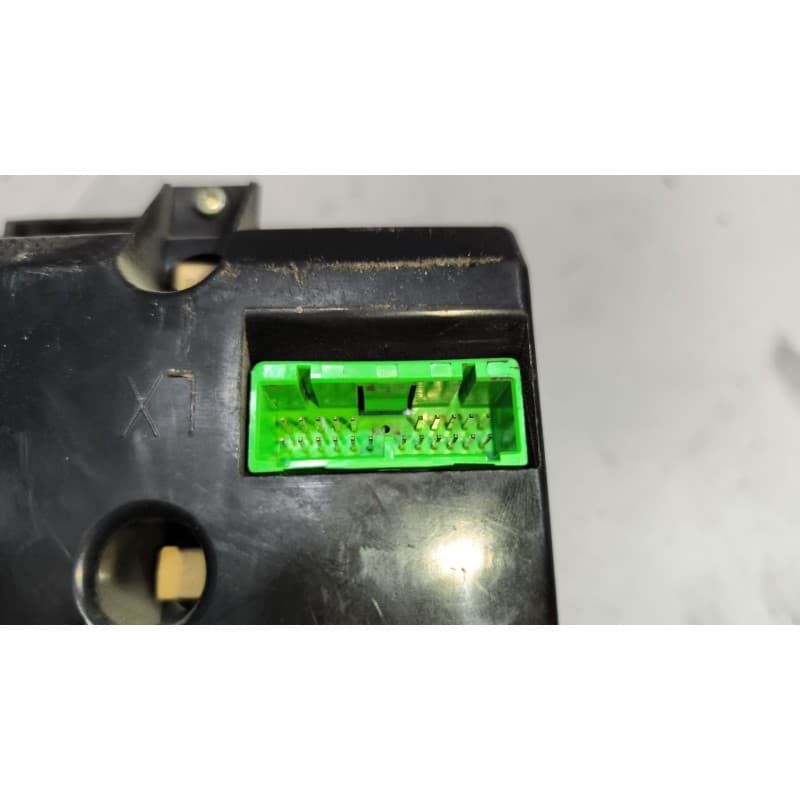 Recambio de cuadro instrumentos para volvo b12b referencia OEM IAM 70329200 3