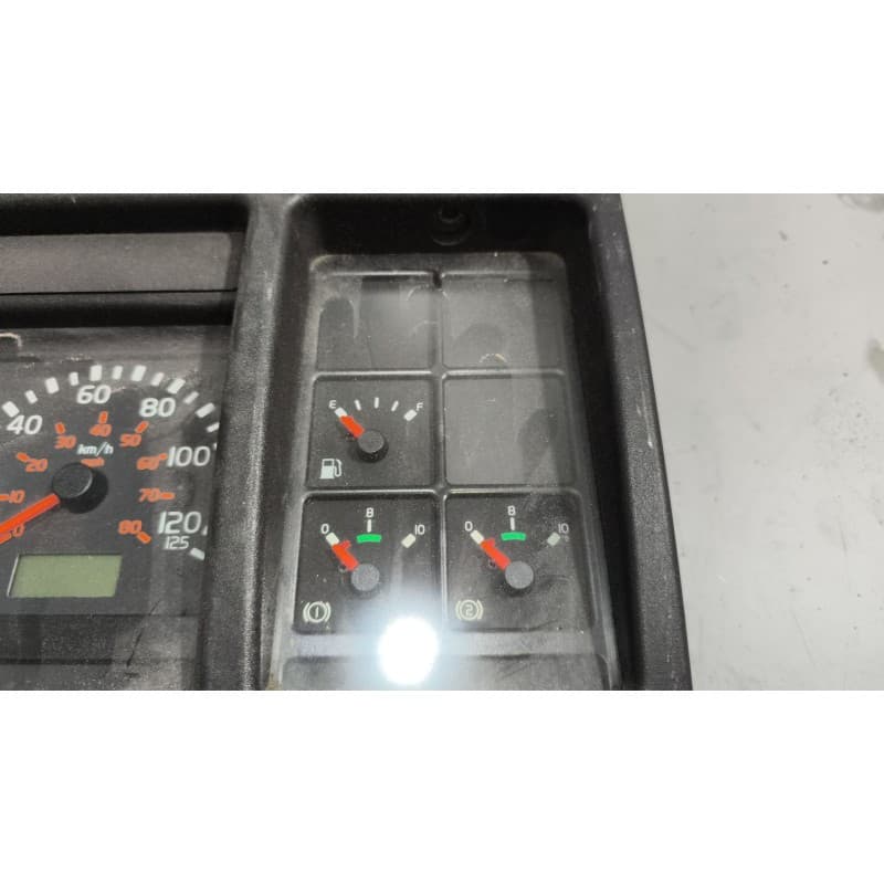 Recambio de cuadro instrumentos para volvo b12b referencia OEM IAM 70329200 11