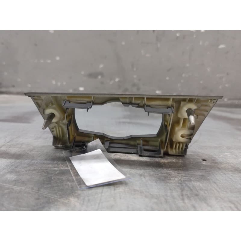 Recambio de moldura para bmw 3 (e90) 320 d referencia OEM IAM 693870203227 - Azul 2
