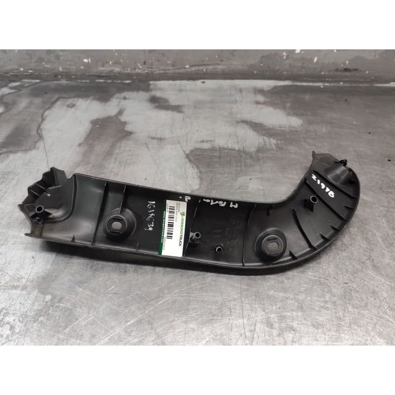 Recambio de moldura para nissan juke (f15) 1.5 dci referencia OEM IAM 909021KA2A - Negro 3