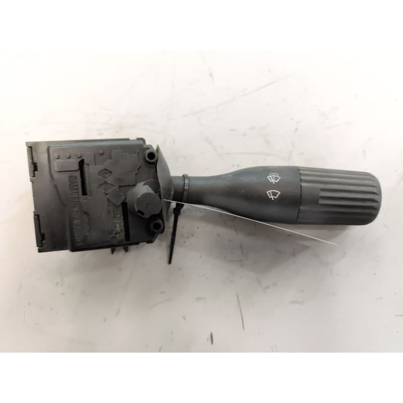 Recambio de mando limpia para daf serie lf45 desde 06 referencia OEM IAM 5001834435 - Blanco
