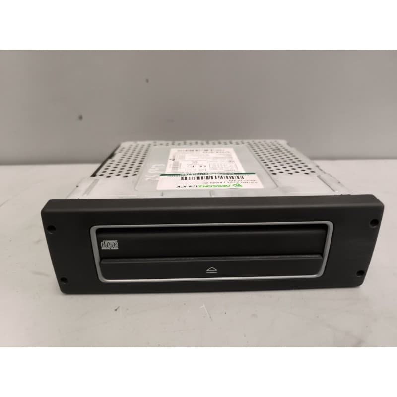 Recambio de sistema audio / radio cd para volvo fh 500 referencia OEM IAM 22584980 - Blanco