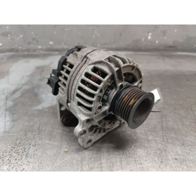 Recambio de alternador para audi a3 (8l) 1.6 ambiente referencia OEM IAM 028903028D - Azul
