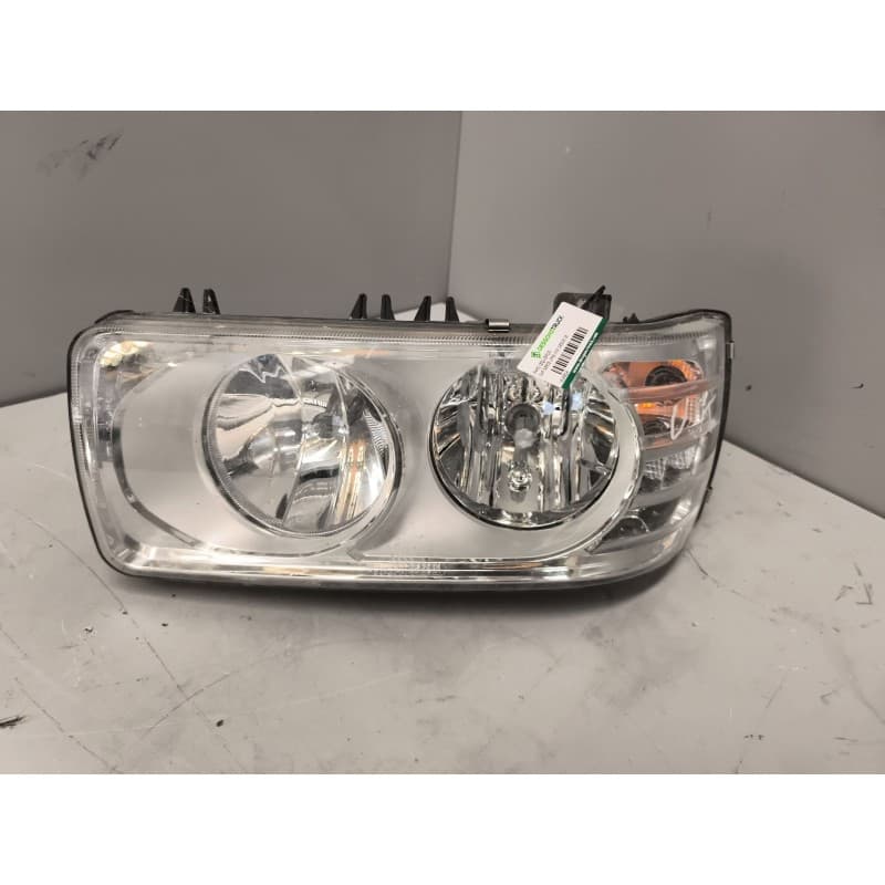 Recambio de faro izquierdo para daf serie lf45 desde 06 referencia OEM IAM