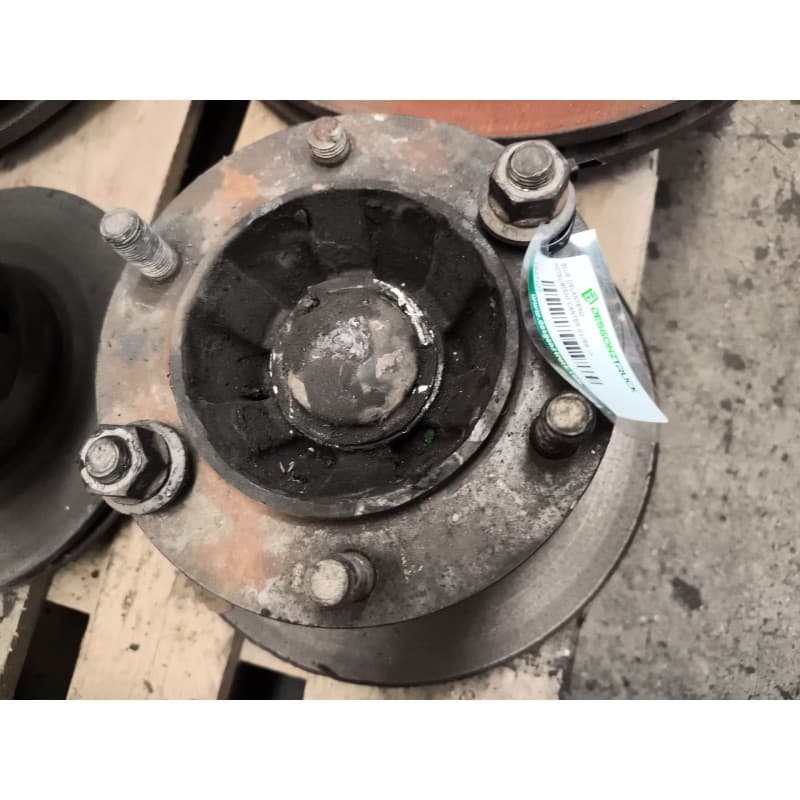 Recambio de buje delantero para mitsubishi canter 01/99 referencia OEM IAM - Blanco