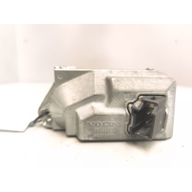 Recambio de bloqueo direccion para volvo fh 500 referencia OEM IAM 84415563 - Blanco