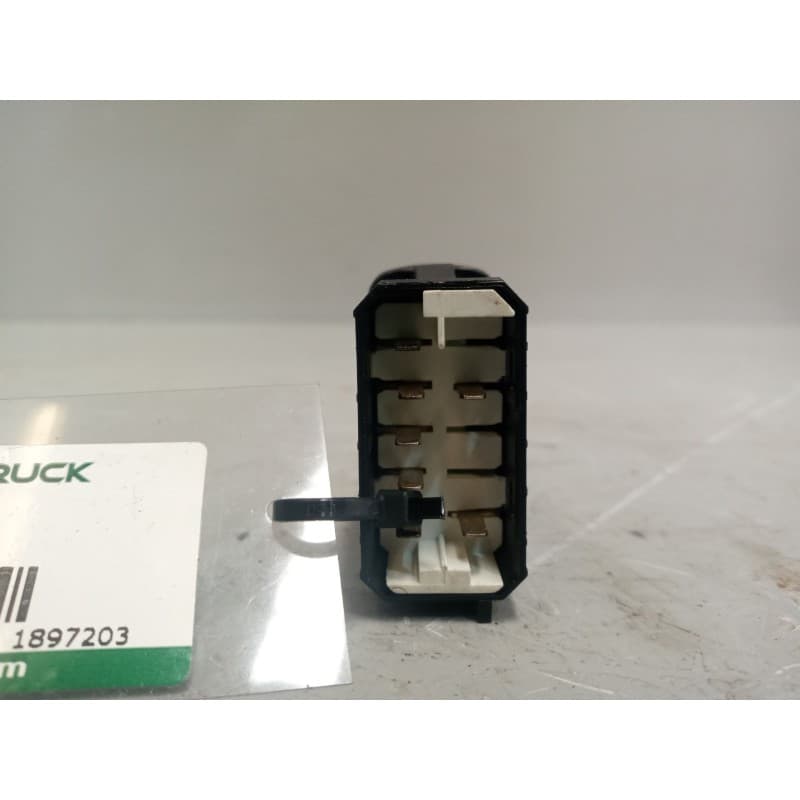 Recambio de interruptor para scania r i r 500 referencia OEM IAM 1897203 - Blanco 2