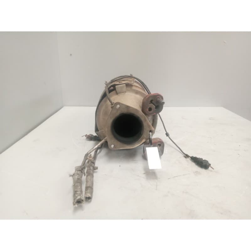 Recambio de catalizador para iveco a65c18/wing referencia OEM IAM 504131264 - Blanco 2