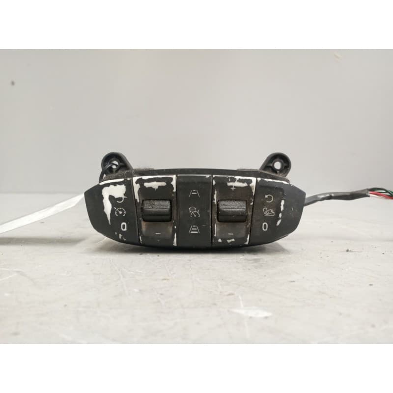 Recambio de mando volante para scania r i r 450 referencia OEM IAM 2545507 - Azul