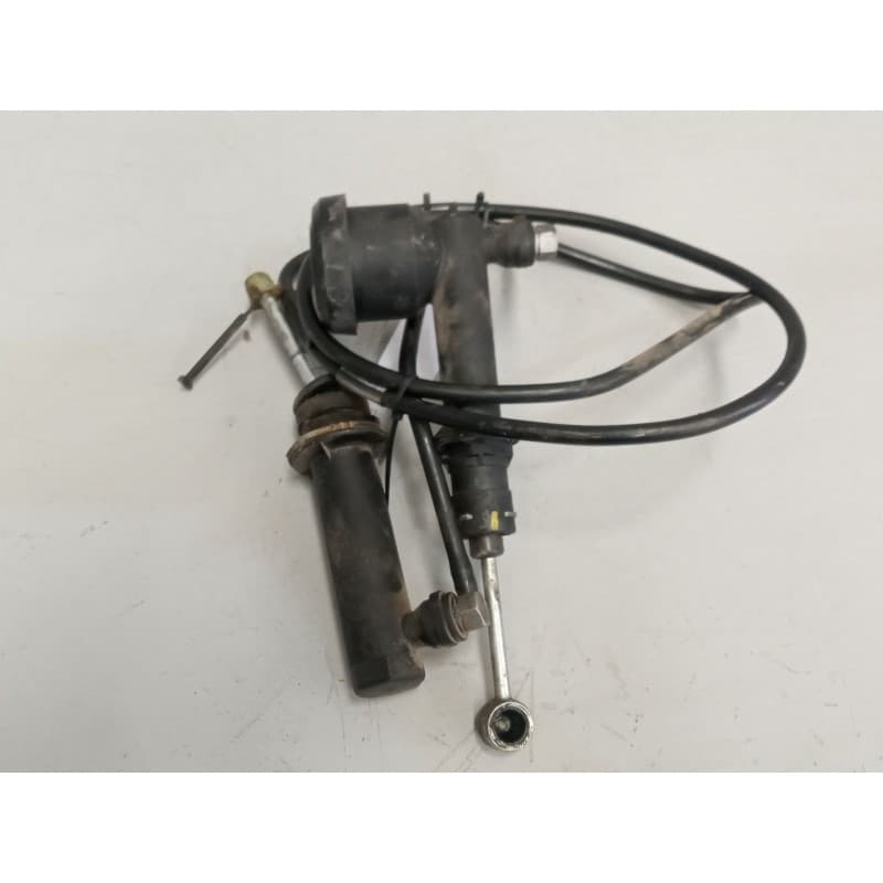 Recambio de bombin embrague para iveco a65c18/wing referencia OEM IAM 513007110 - Blanco 2