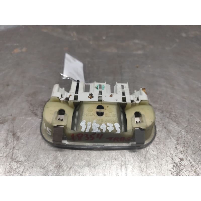 Recambio de luz interior para peugeot 407 sport referencia OEM IAM  TRASERA - Blanco 2