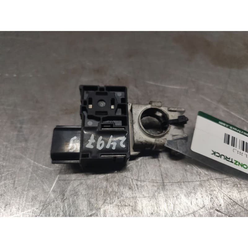 Recambio de borne para nissan qashqai ii (j11, j11_) 1.5 dci referencia OEM IAM - Blanco 2