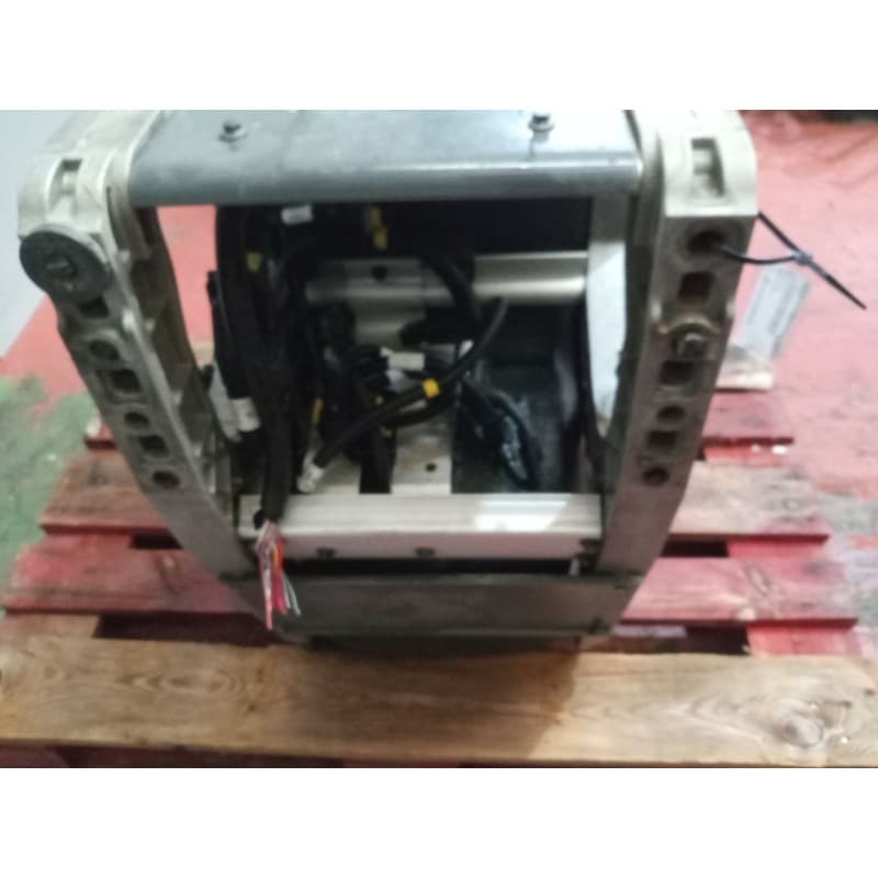 Recambio de deposito adblue para volvo fh 500 referencia OEM IAM 22460025 - Blanco 3