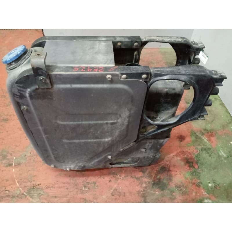 Recambio de deposito adblue para volvo fm 440 12.8 diesel referencia OEM IAM 20856464 - Blanco 4