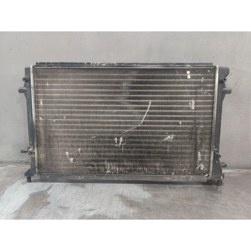 Recambio de radiador agua para seat altea (5p1) 1.6 referencia OEM IAM 1K0121251P - Plata