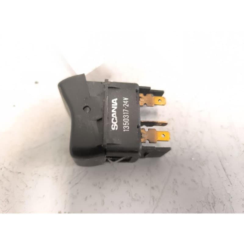 Recambio de interruptor para scania 4 - series 164 l/580 referencia OEM IAM 1350317 - Blanco 2