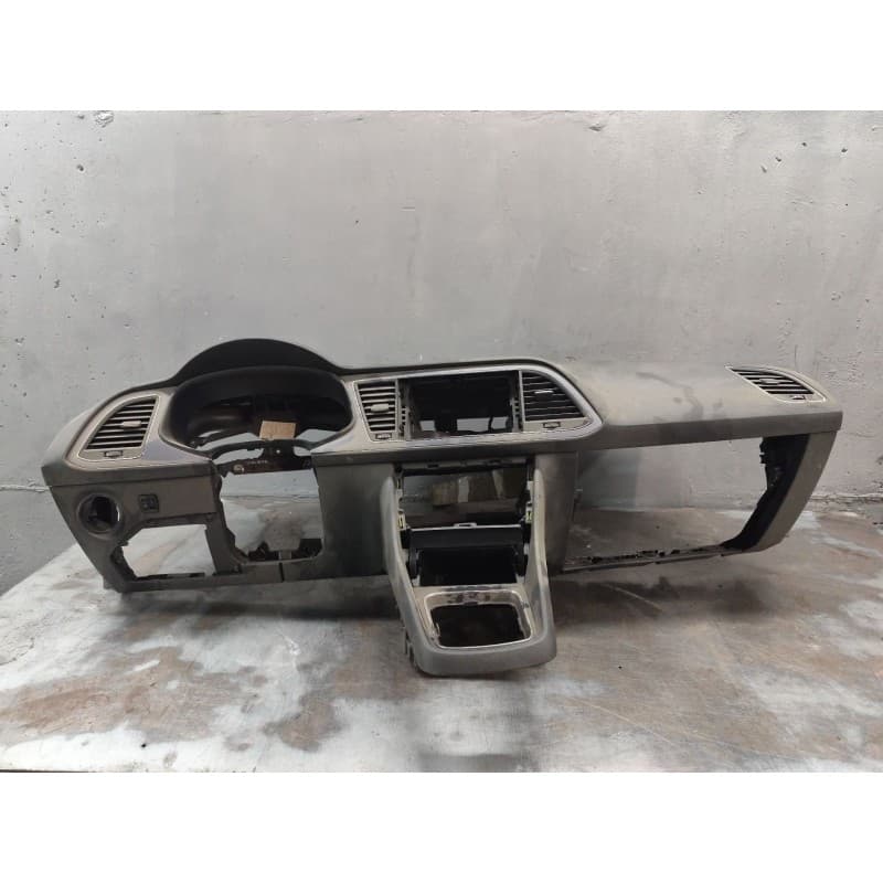 Recambio de salpicadero para seat leon (5f1) 1.6 tdi referencia OEM IAM - Rojo