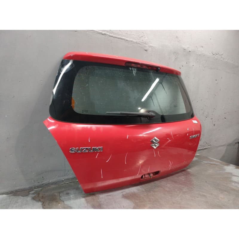 Recambio de porton trasero para suzuki swift iii (mz, ez) 1.5 (rs 415) referencia OEM IAM - Rojo 2