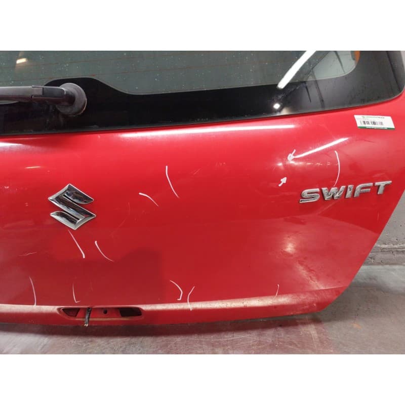 Recambio de porton trasero para suzuki swift iii (mz, ez) 1.5 (rs 415) referencia OEM IAM - Rojo 5