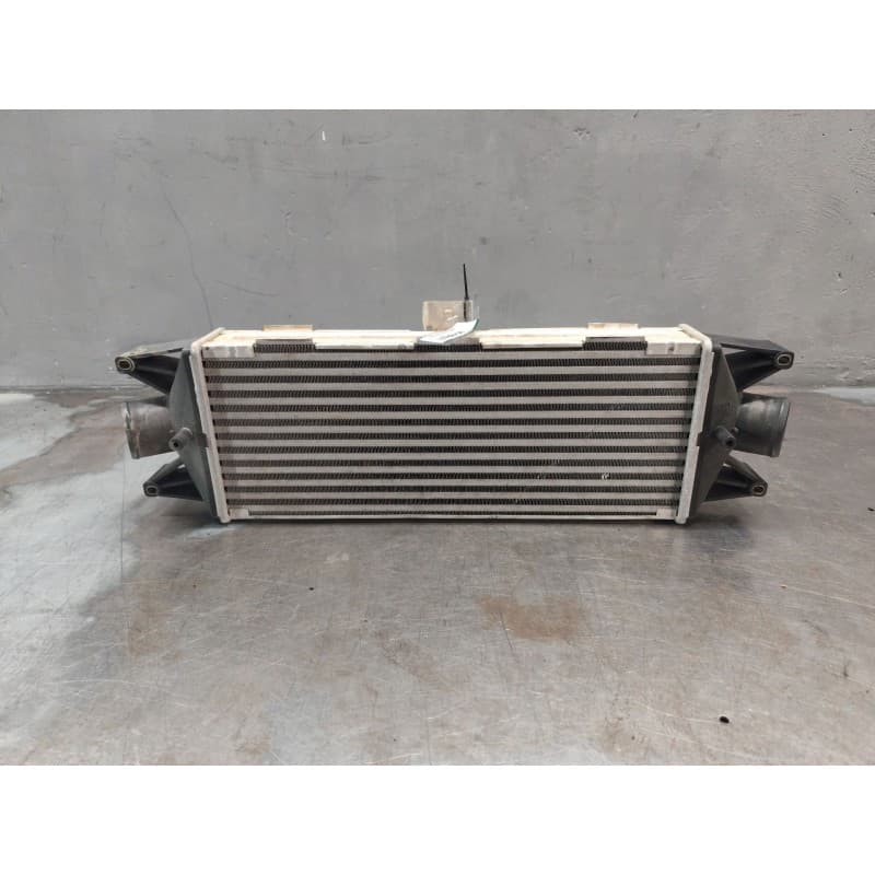 Recambio de intercooler para iveco daily combi 2.3 diesel referencia OEM IAM - Amarillo 3