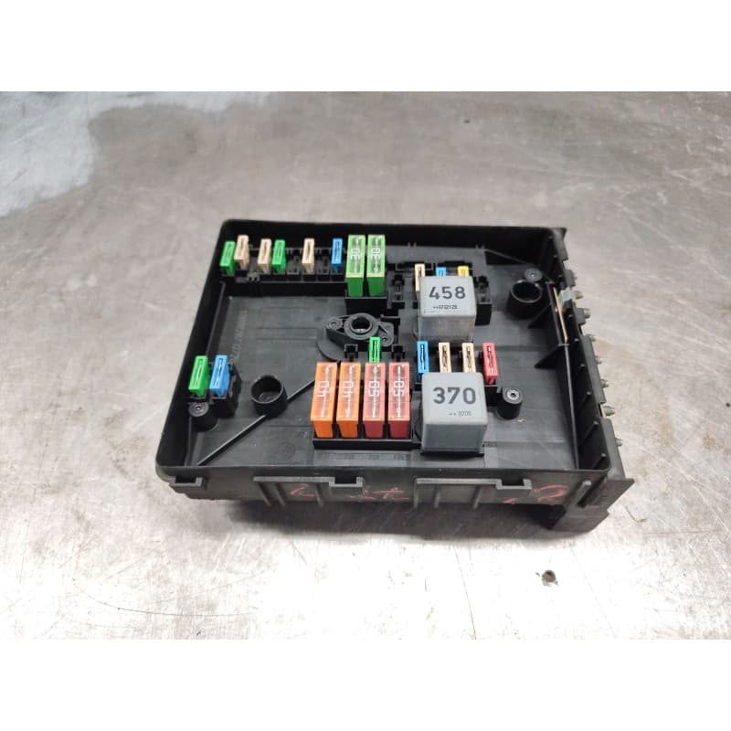 Recambio de caja reles / fusibles para seat altea (5p1) 1.6 referencia OEM IAM 1K0937125A - Plata