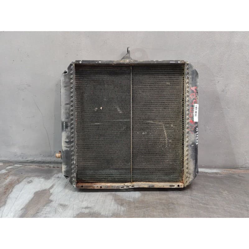 Recambio de radiador agua para nissan trade furgoneta 3.0 d referencia OEM IAM - Blanco