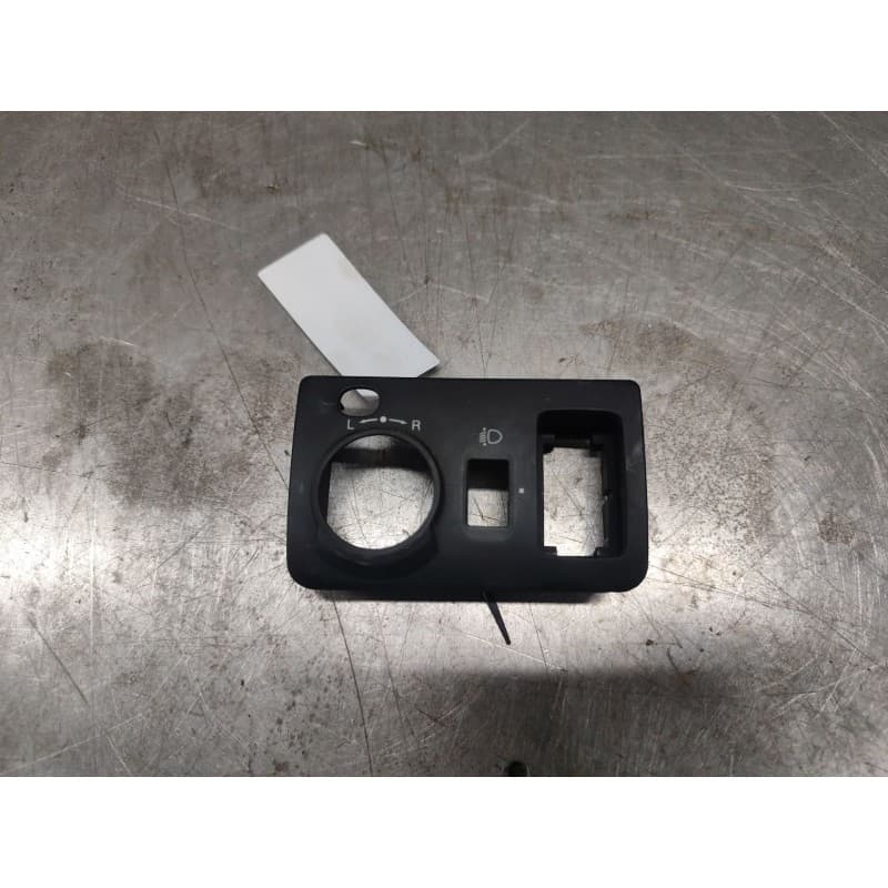 Recambio de botonera para ssangyong rexton 290 referencia OEM IAM - Negro