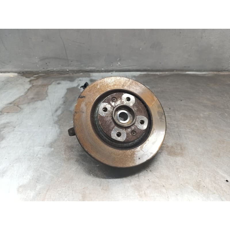 Recambio de mangueta delantera derecha para peugeot 206 berlina xs referencia OEM IAM - Negro