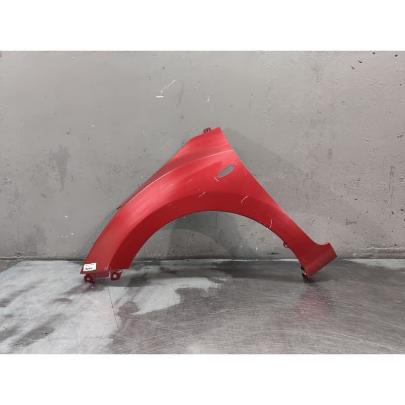 Recambio de aleta delantera izquierda para hyundai i30 (gd) 1.6 crdi referencia OEM IAM - Rojo