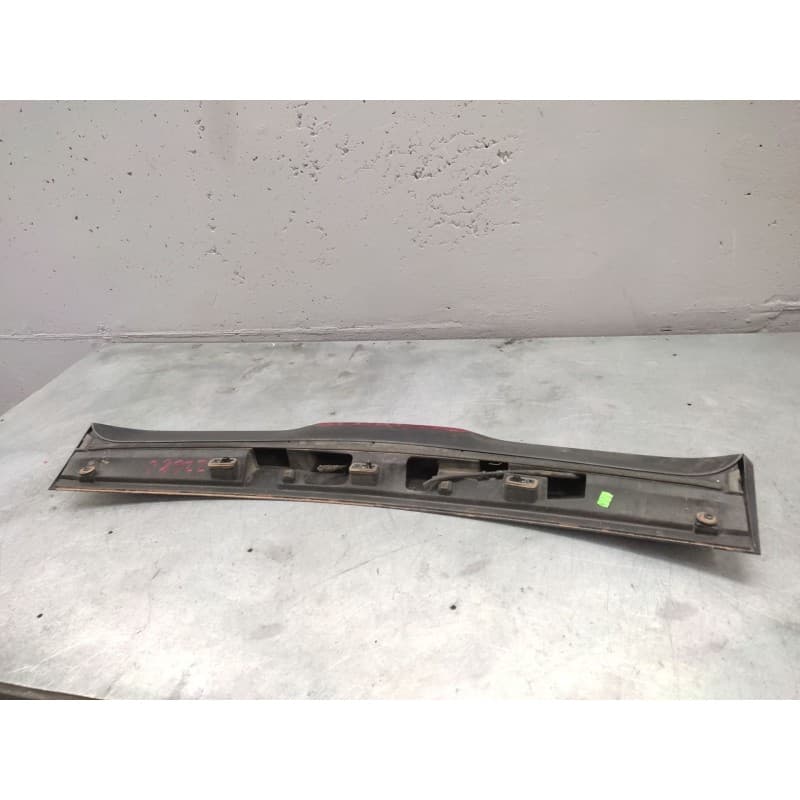 Recambio de aleron trasero para ford focus berlina (cap) ambiente (d) referencia OEM IAM - Blanco 2