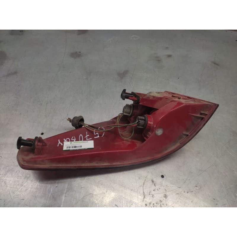 Recambio de piloto trasero derecho para peugeot 607 (s1) básico referencia OEM IAM - Verde