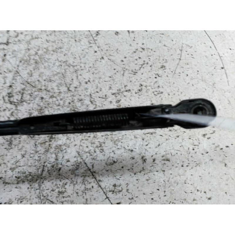Recambio de brazo limpia trasero para ford focus berlina (cak) trend referencia OEM IAM - Negro 2