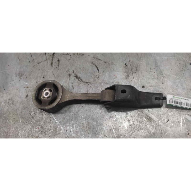 Recambio de soporte motor para seat ibiza (6l1) cool referencia OEM IAM 6Q0199851T - Blanco