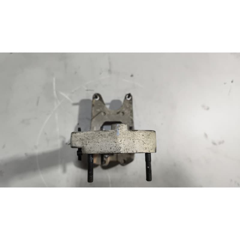 Recambio de soporte para renault serie t 12.8 diesel referencia OEM IAM 21658350 9
