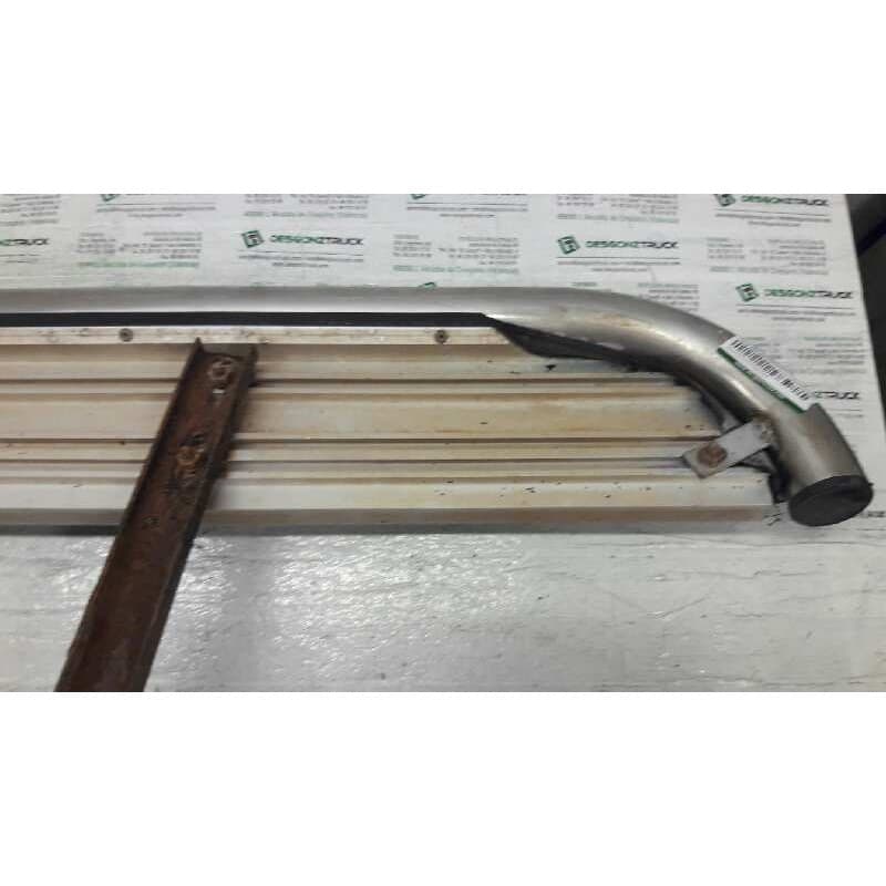 Recambio de peldaño izquierdo para tata safari 1.9 referencia OEM IAM 5