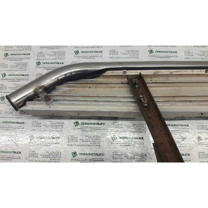 Recambio de peldaño izquierdo para tata safari 1.9 referencia OEM IAM 6