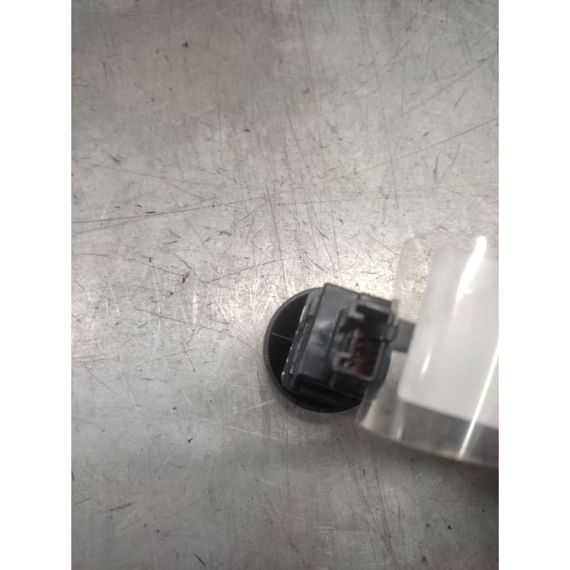 Recambio de botonera para toyota rav 4 (a3) luna referencia OEM IAM  4X4 5 PINS - Plata 2